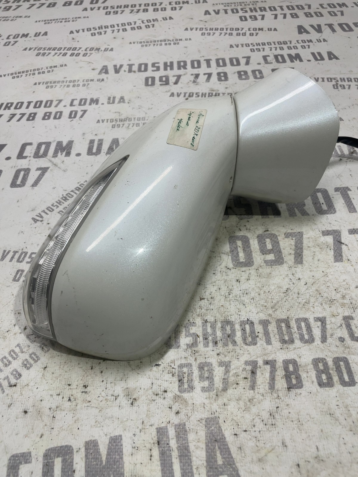 Дзеркало праве Acura RDX 2 (13-18) TL06NW21621