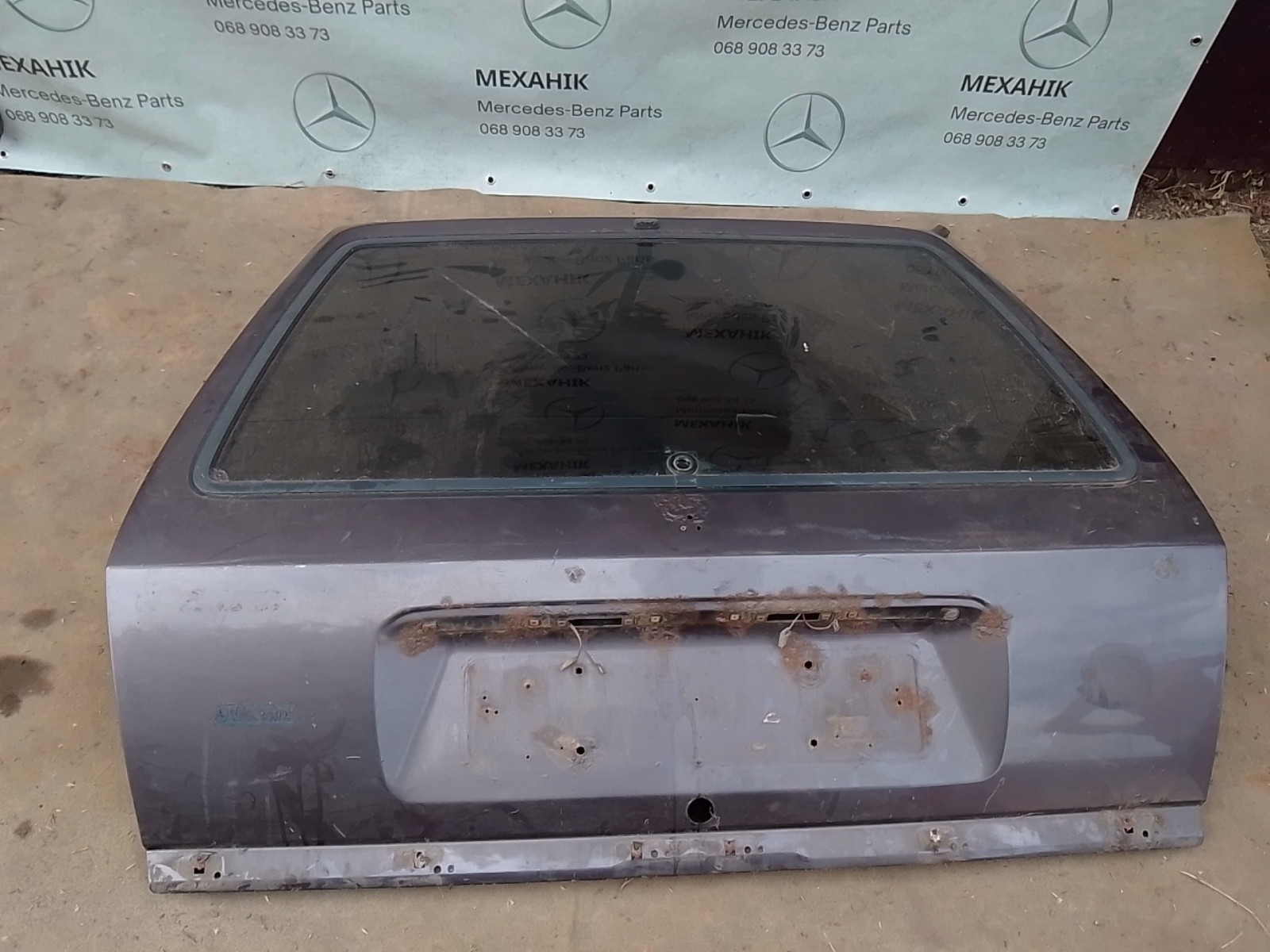 Кришка багажника Mercedes-Benz E-Class W124