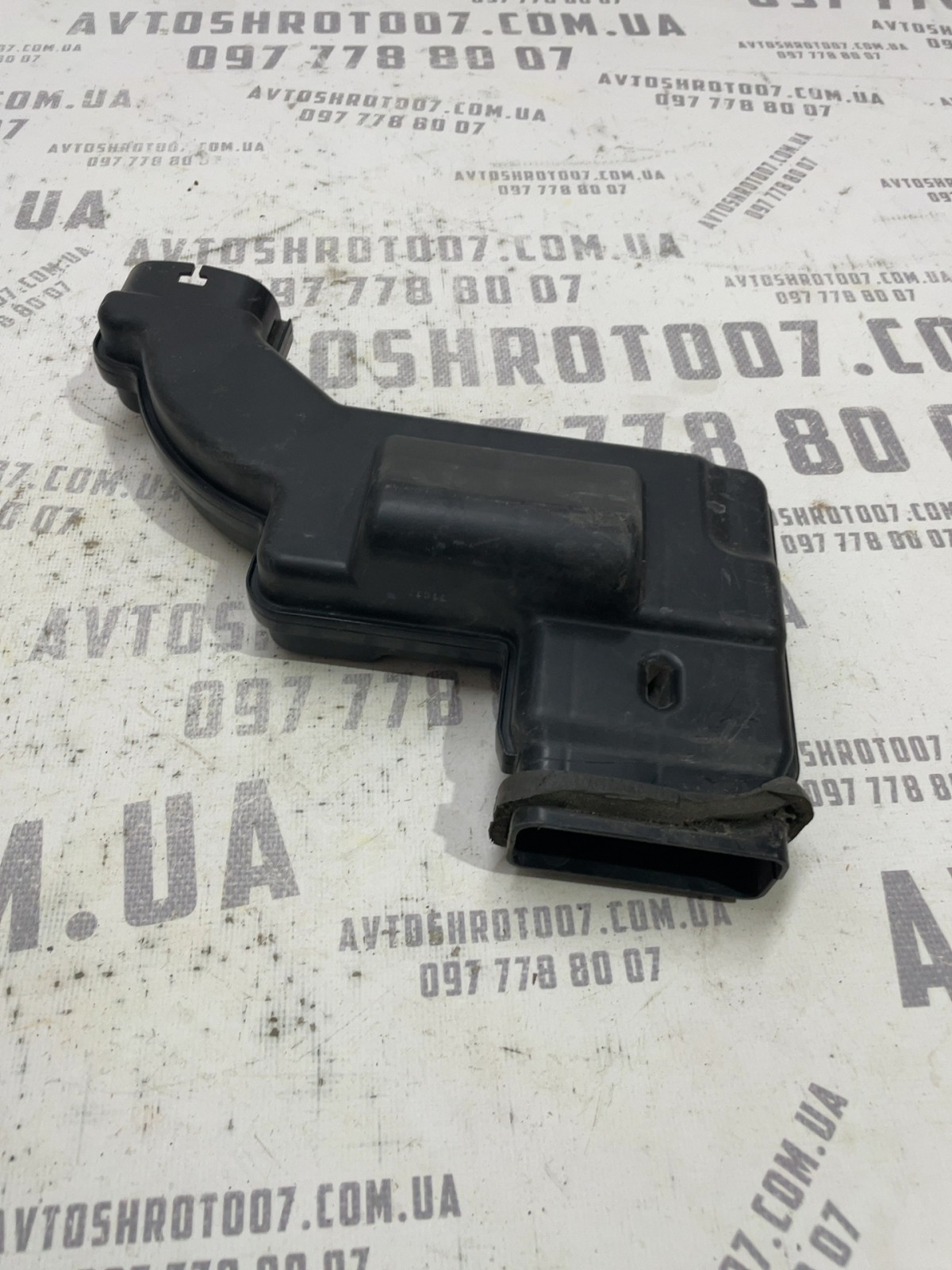 Патрубок повітряний Nissan Rogue T32 (13-20)