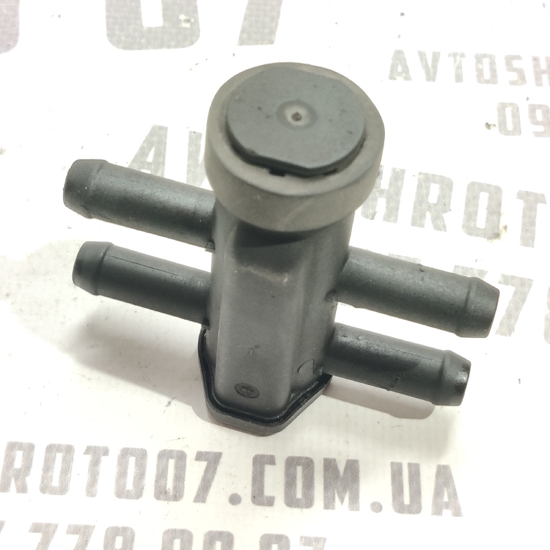 Клапан вакуумний Audi A4 B8 (07-15) 2.0D 8T0127247C
