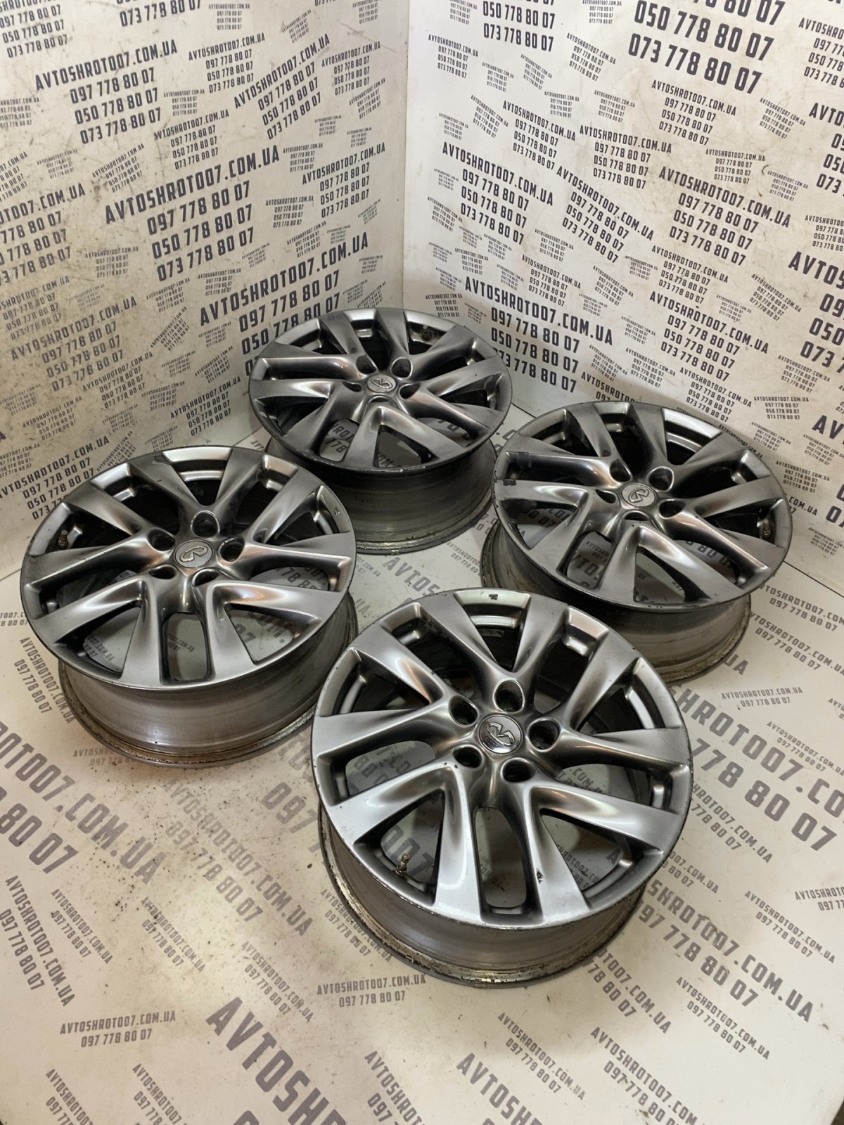 Комплект литих дисків 5х114.3 R18 Infiniti QX60 403003JA2A фото 2