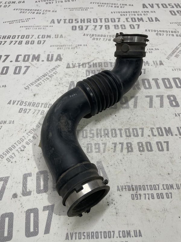 Патрубок повітряний Jeep Patriot MK (07-17) OEM 04891621AC