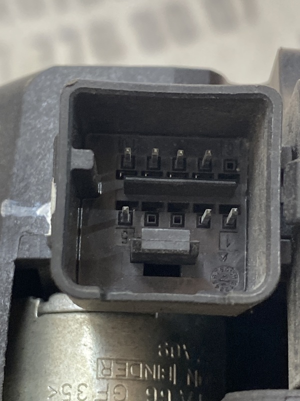 Куліса КПП VW Passat CC 35 (08-16) OEM 3AB713023H