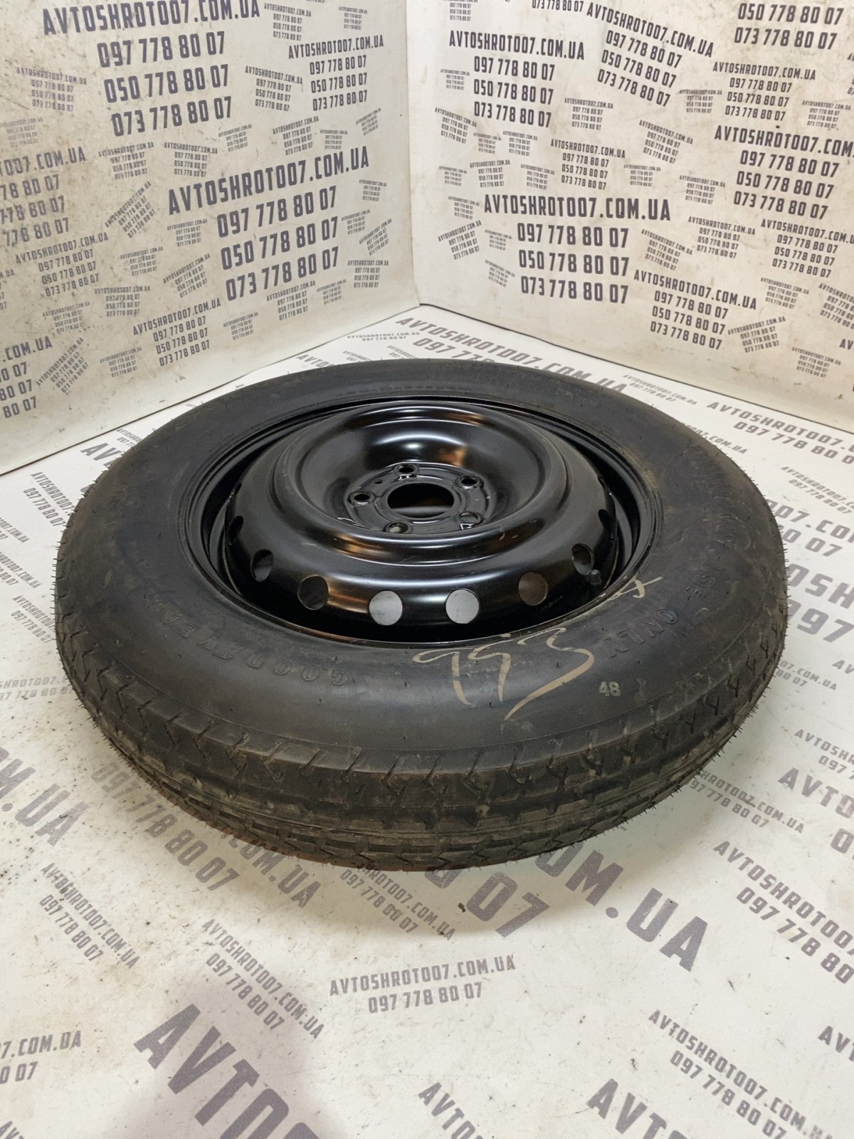 Запасне колесо Jeep Grand Cherokee WK2 52124856AA