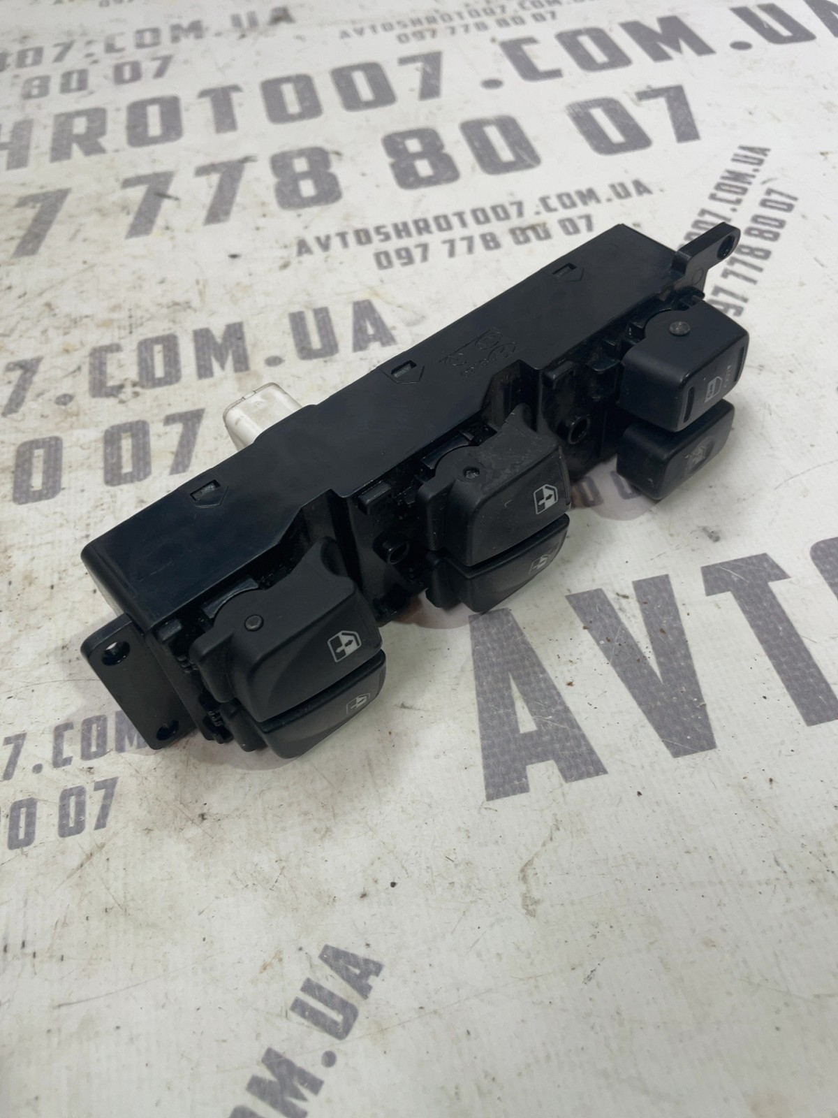 Блок склопідйомника Hyundai Accent 3 (06-10) 1.5D 202004436